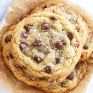 Big soft chocolate chip cookies with melted chocolate chips