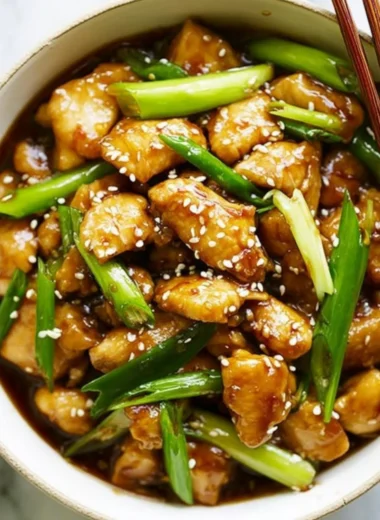 Plate of Mongolian Chicken with vegetables and rice