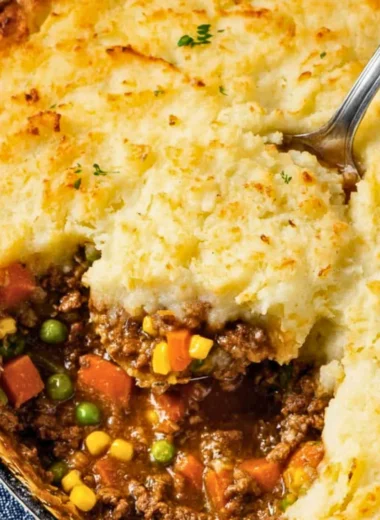 Delicious homemade Shepherd's Pie with meat and mashed potatoes