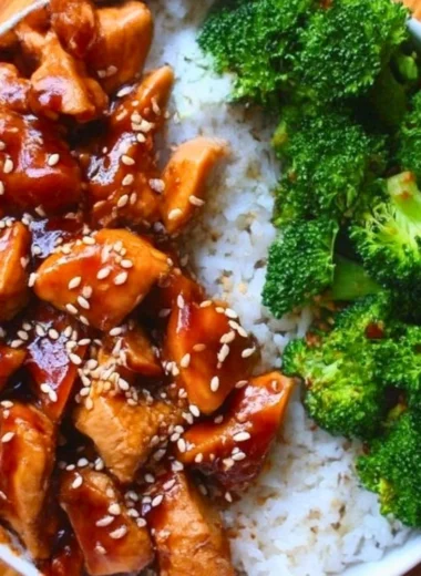Delicious teriyaki chicken rice bowl with tender chicken and savory sauce