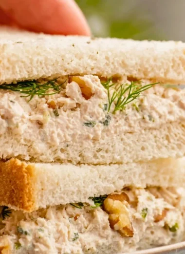 Gordon Ramsay's delicious chicken sandwich recipe with crispy chicken and fresh toppings
