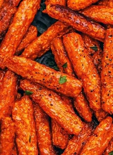 Air fryer carrots recipe with vibrant orange carrots in a bowl