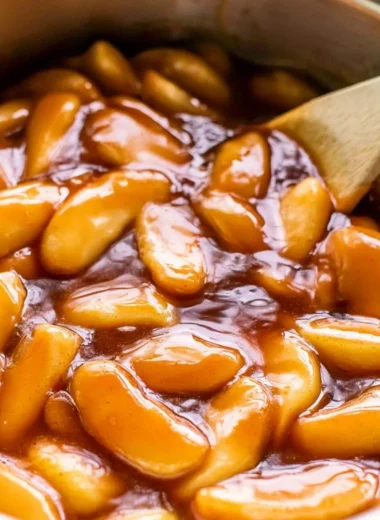 Delicious homemade apple pie filling made with fresh apples and spices